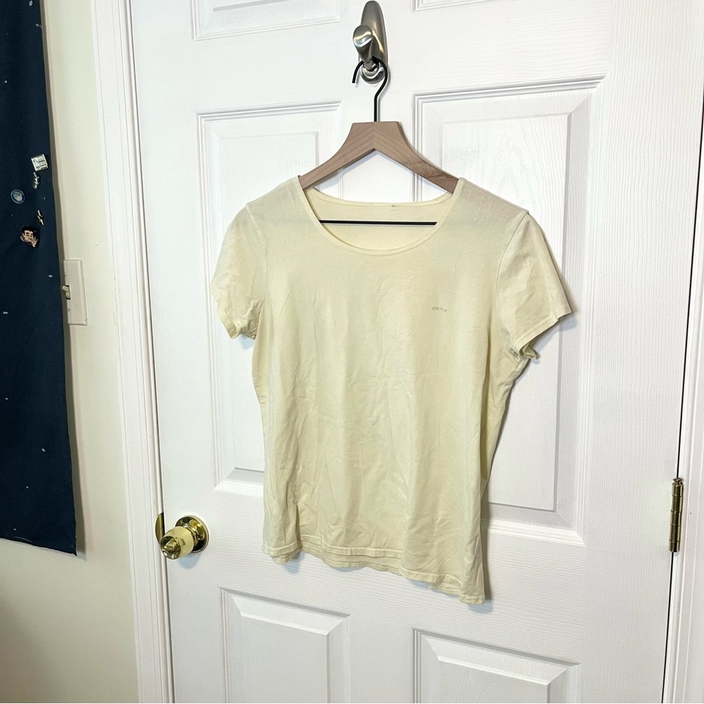 ✧･ﾟdkny basic tee - Picture 2 of 5